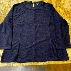 Ann Taylor Women’s XXL pullover top - Black - excellent condition